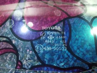Стекло заднее TOYOTA HIACE LH129 2 ракурс