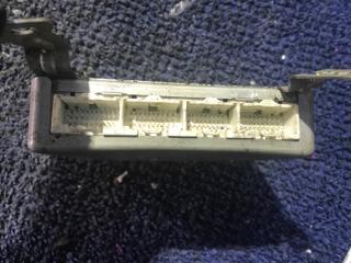 Блок efi MAZDA MPV LW3W L3DE L337-18-881J 3 ракурс