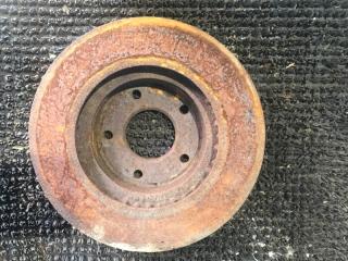 Тормозной диск левый передний NISSAN SERENA TNC24 QR20DE 2 ракурс