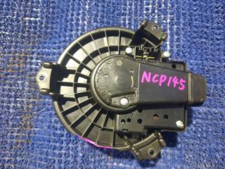 Мотор печки TOYOTA SPADE NCP145 1NZFE 3 ракурс