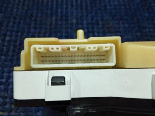 Спидометр TOYOTA WISH ZNE14 1ZZFE 83800-68092 4 ракурс