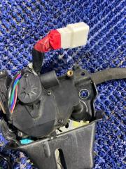 Замок багажника TOYOTA CROWN MAJESTA UZS187 64650-30010 3 ракурс