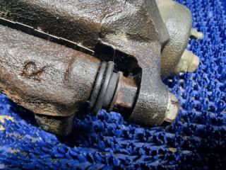 Суппорт правый передний TOYOTA BB NCP35 1NZFE 4 ракурс