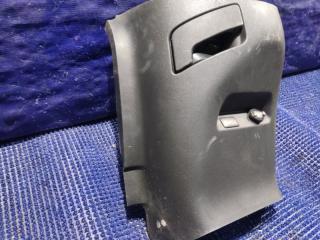 Пластик салона TOYOTA WISH ZNE14 55434-68021 2 ракурс