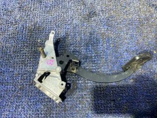 Педаль тормоза BMW X3 E83 M54B25 3511-2229128 3 ракурс Педаль тормоза BMW X3 E83 M54B25 3511-2229128 3 ракурс