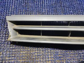 Решетка радиатора TOYOTA STARLET EP82 53111-10370 4 ракурс