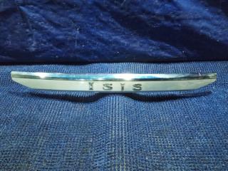 Накладка 5-й двери TOYOTA ISIS