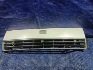 Решетка радиатора TOYOTA HIACE LH51 53111-95J14 1 ракурс
