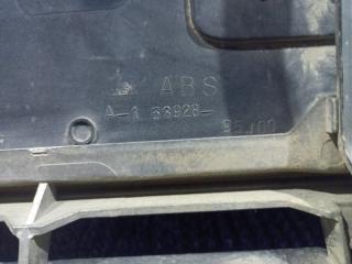 Решетка радиатора TOYOTA HIACE LH51 53111-95J14 4 ракурс