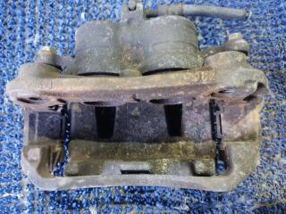 Суппорт правый передний NISSAN SERENA NC25 MR20DE 2 ракурс