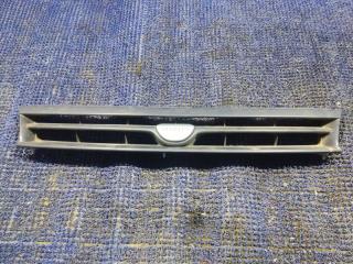 Решетка радиатора TOYOTA STARLET EP82 53111-10370 1 ракурс