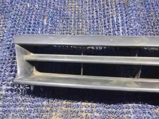 Решетка радиатора TOYOTA STARLET EP82 53111-10370 4 ракурс