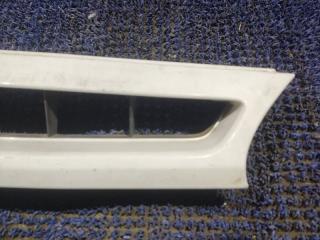 Решетка радиатора TOYOTA STARLET EP82 53011-10270 2 ракурс