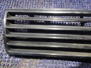 Решетка радиатора NISSAN SUNNY SB12 62310-75A00 5 ракурс