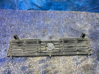 Решетка радиатора NISSAN SUNNY FB12 GA15E 5 ракурс