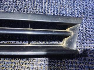 Решетка радиатора TOYOTA STARLET EP82 53111-10370 2 ракурс