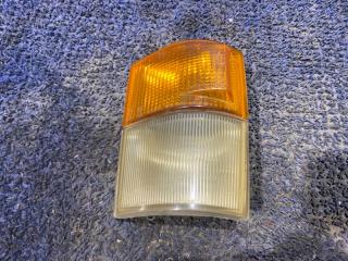 Габарит левый передний TOYOTA HIACE LH66 26-24 1 ракурс