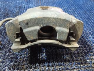 Суппорт правый передний TOYOTA SPADE NCP145 1NZFE 2 ракурс