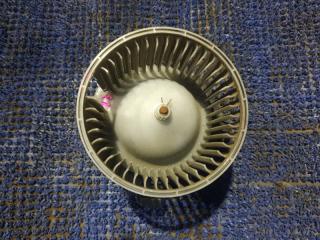 Фото запчасти мотор печки SUZUKI SX4 контрактная запчасть Запчасть мотор печки SUZUKI SX4