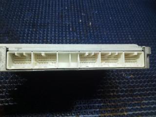 Блок efi TOYOTA NOAH AZR65 1AZFSE 89661-2J030 5 ракурс
