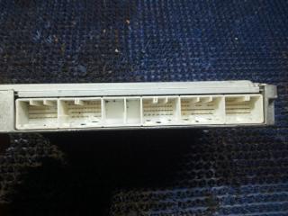 Блок efi TOYOTA NOAH AZR65 1AZFSE 89661-28B30 4 ракурс