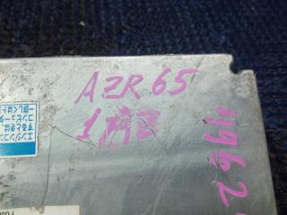 Блок efi TOYOTA NOAH AZR65 1AZFSE 89661-28B30 5 ракурс
