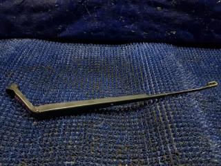 Поводок стеклоочистителя TOYOTA RAUM