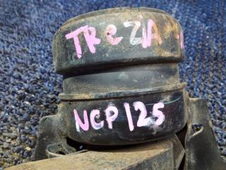 Подушка двигателя правая SUBARU TREZIA NCP125 1NZFE 5 ракурс Подушка двигателя правая SUBARU TREZIA NCP125 1NZFE 5 ракурс