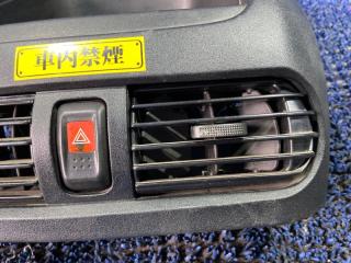 Центральная консоль NISSAN AD VHNY11 68260 WD200 3 ракурс Центральная консоль NISSAN AD VHNY11 68260 WD200 3 ракурс