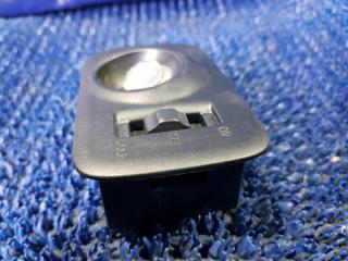 Лампа салона правая передняя TOYOTA BB QNC25 169-51825 2 ракурс