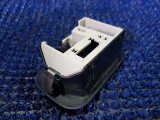 Лампа салона левая передняя TOYOTA BB QNC25 169-51826 5 ракурс