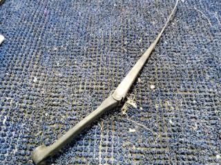 Запчасть поводок стеклоочистителя SUBARU LEGACY