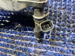 Топливная рейка левая SUBARU EXIGA YA5 EJ204 FBYC080 3 ракурс