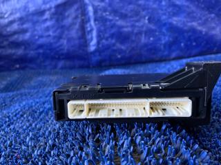 Электронный блок TOYOTA WISH ZGE25 2ZRFAE 88650-68170 4 ракурс