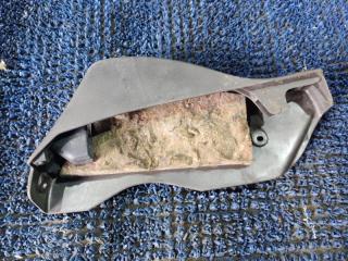 Пластик салона TOYOTA HIACE KZH106 58904-26020 3 ракурс