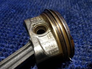 Поршень TOYOTA CROWN GRS183 3GRFSE 4 ракурс