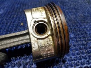 Поршень TOYOTA CROWN GRS183 3GRFSE 4 ракурс