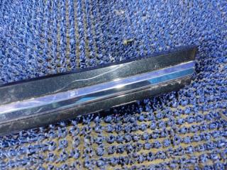 Молдинг капота TOYOTA VOXY ZRR85 75770-28130 2 ракурс