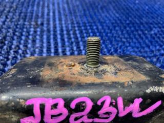 Подушка двигателя левая SUZUKI JIMNY JB23W K6A 2 ракурс Подушка двигателя левая SUZUKI JIMNY JB23W K6A 2 ракурс