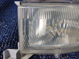 Фара левая передняя TOYOTA BB NCP31 52-032 4 ракурс