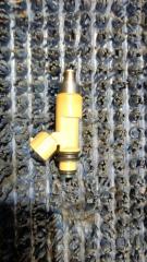 Инжектор SUBARU LEGACY BP5 EJ203 8BGDS 3 ракурс Инжектор SUBARU LEGACY BP5 EJ203 8BGDS 3 ракурс