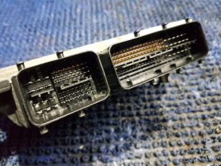 Блок efi TOYOTA VOXY ZRR75 3ZRFAE 89661-28E30 4 ракурс