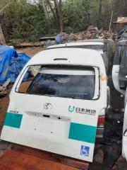 Дверь 5-я TOYOTA HIACE KDH205 2 ракурс