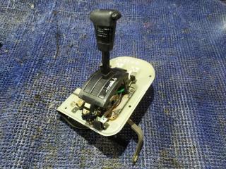 Селектор акпп NISSAN SAFARI WRGY60 TD42 1 ракурс Селектор акпп NISSAN SAFARI WRGY60 TD42 1 ракурс