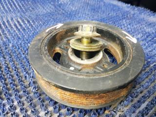Шкив коленвала TOYOTA CROWN GRS180 4GRFSE 2 ракурс Шкив коленвала TOYOTA CROWN GRS180 4GRFSE 2 ракурс