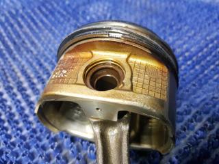 Поршень TOYOTA CROWN GRS180 4GRFSE 5 ракурс