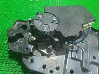 Механизм открывания двери правый задний TOYOTA ALPHARD ATH20 42611010175 2 ракурс Механизм открывания двери правый задний TOYOTA ALPHARD ATH20 42611010175 2 ракурс
