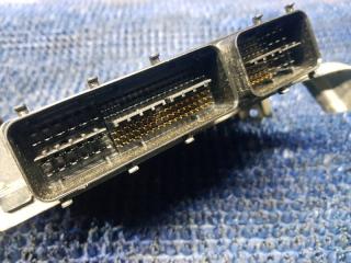 Блок efi TOYOTA NOAH ZRR75 3ZRFAE 89661-28C50 3 ракурс