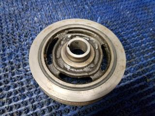 Шкив коленвала TOYOTA NOAH AZR65 1AZFSE 4 ракурс