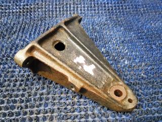 Крепление подушки двс левое переднее TOYOTA MARK II GX105 1GFE 12315-70120 2 ракурс